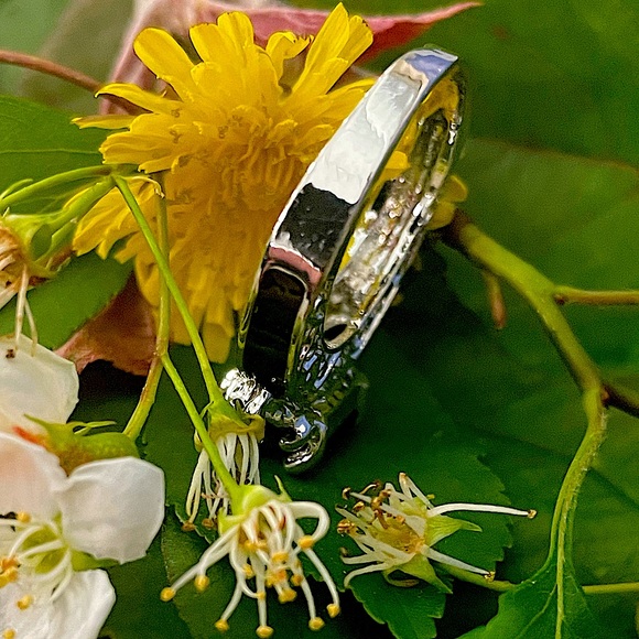 Asscher Charcoal Gem set in silver - Picture 10 of 12